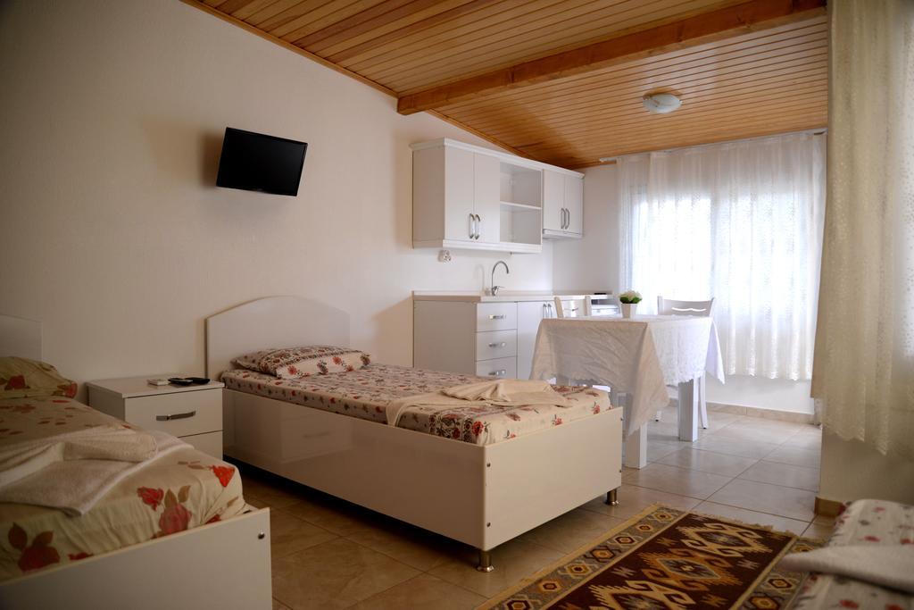 Huzur Hotel Siğacık Стая снимка