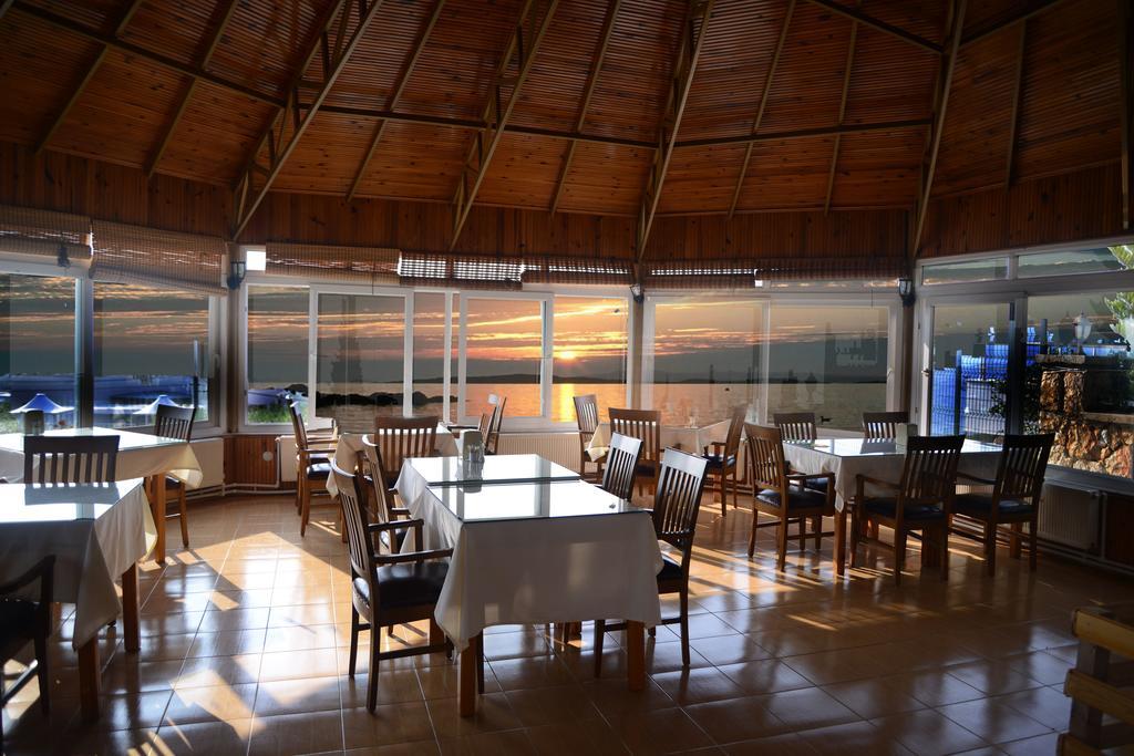 Huzur Hotel Siğacık Екстериор снимка