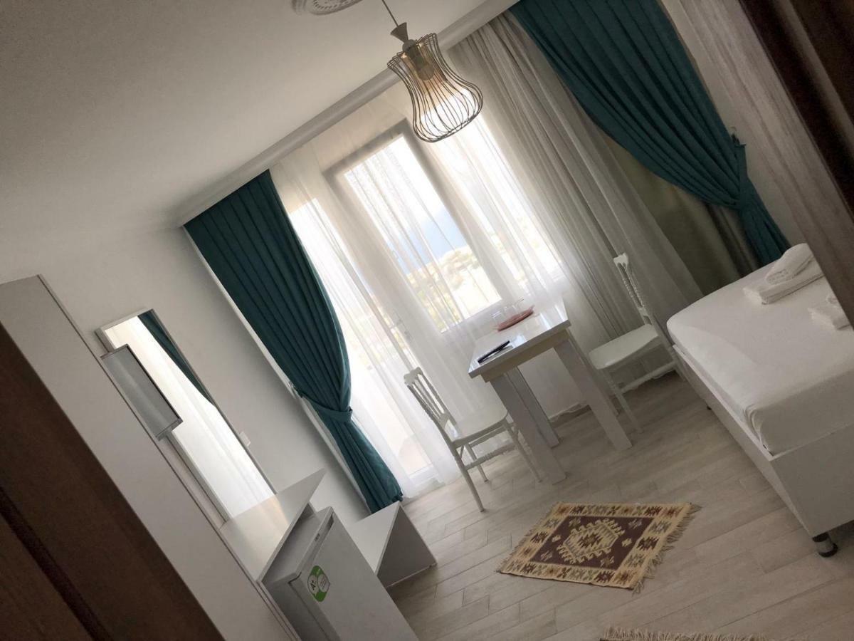 Huzur Hotel Siğacık Екстериор снимка